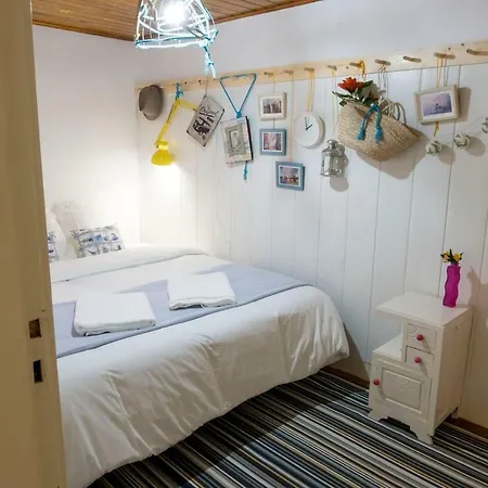 Amalia's Doll House Apartment *